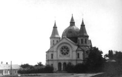 západní průčelí synagogy
