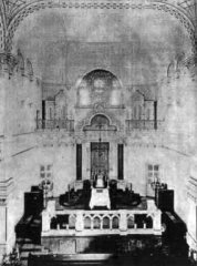 historické foto interiéru synagogy