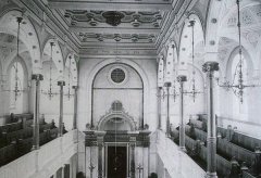historické foto interiéru synagogy