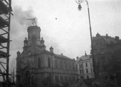 synagoga po požáru