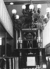 historické foto interiéru synagogy