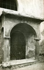 vstupní portál synagogy