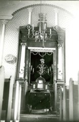 interiér synagogy, aron ha-kodeš