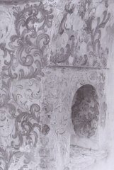detail výklenku ve dveřích