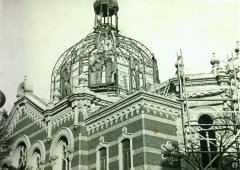 bourání synagogy