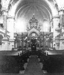 historické foto interiéru - zadní část