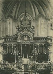 historické foto interiéru synagogy