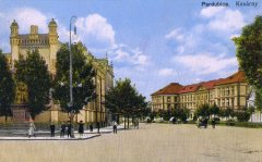 dobová pohlednice města se synagogou
