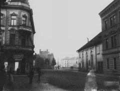 historické foto synagogy (v pozadí)