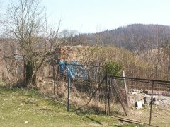 pohled zezadu zleva