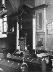 historické foto interiéru synagogy