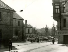 trosky odstřelené synagogy