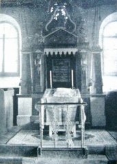 interiér synagogy