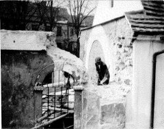 bourání synagogy