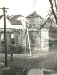bourání synagogy