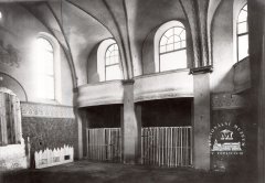 historické foto interiéru synagogy