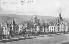 dobová pohlednice města se synagogou