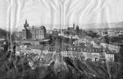 celkový pohled na město se synagogou