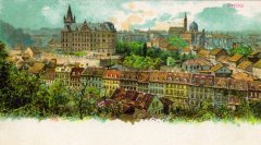 dobová pohlednice města se synagogou (vpravo od středu)