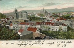 historické foto synagogy (v pozadí)