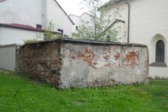 pohled zezadu zprava