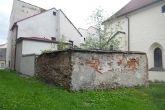 pohled zezadu zprava