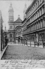 synagoga na dobové pohlednici