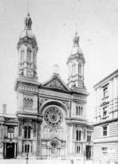 východní průčelí synagogy z Moravské ulice