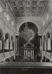 historické foto interiéru synagogy