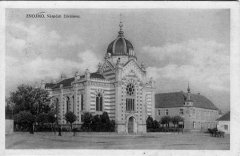 synagoga na dobové pohlednici