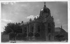 synagoga na dobové pohlednici