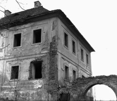 starší foto fary