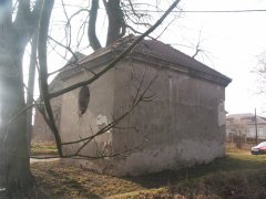 pohled zezadu zleva