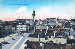 dobová pohlednice náměstí s kostelem přestavěným na tzv. "špalíček"