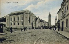 dobová pohlednice se synagogou