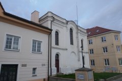 pohled zezadu zprava