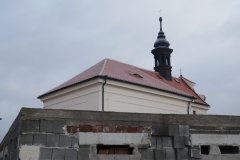 pohled zezadu zleva