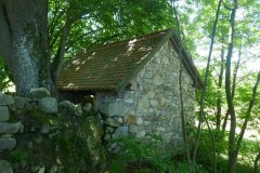 pohled zezadu zprava