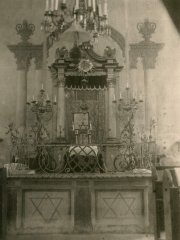 starší foto interiéru synagogy