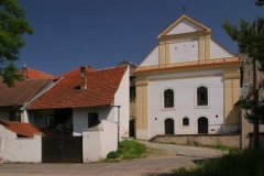 průčelí po opravě