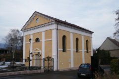 pohled zepředu zprava