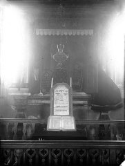 starší foto interiéru synagogy