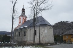 pohled zezadu zprava