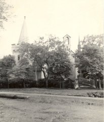 historické foto kaple a kostela