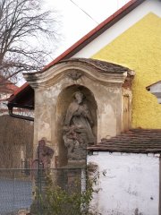 pohled zepředu zprava