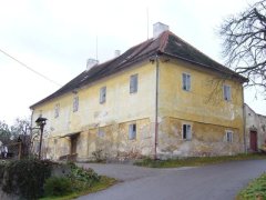 pohled zepředu zprava