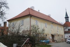 pohled zepředu zleva