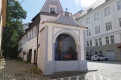 pohled zepředu zleva