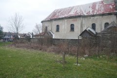 celkový pohled na křížovou cestu zezadu