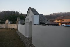 kaple křížové cesty zepředu zprava